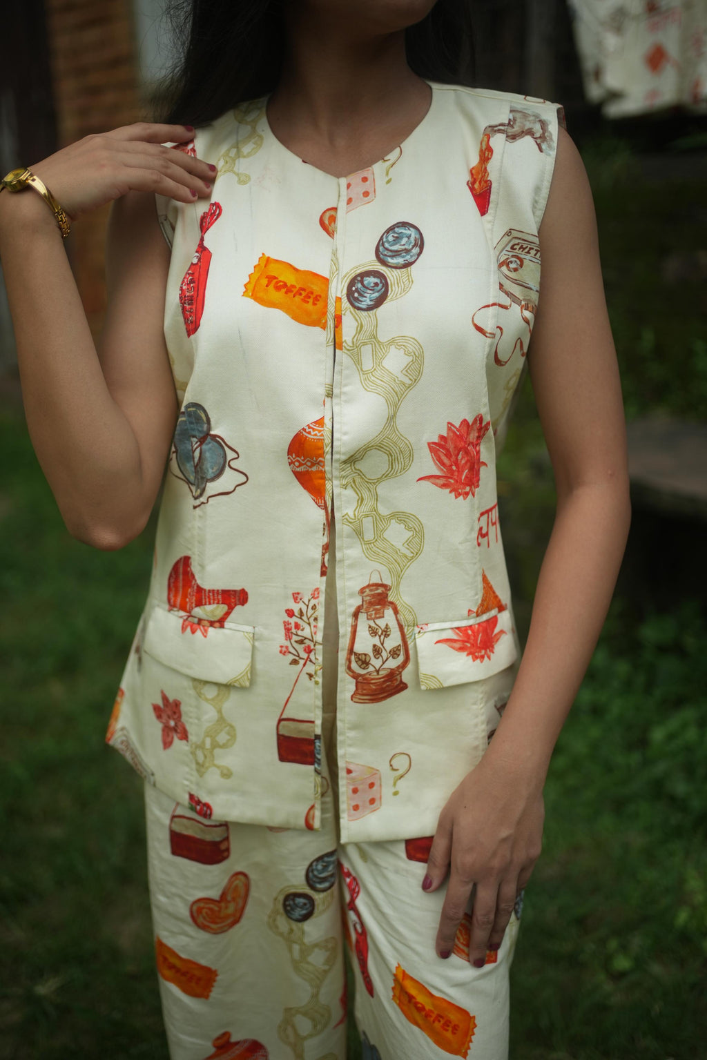 NOOR CO-ORD SET IN GULLAK PRINT