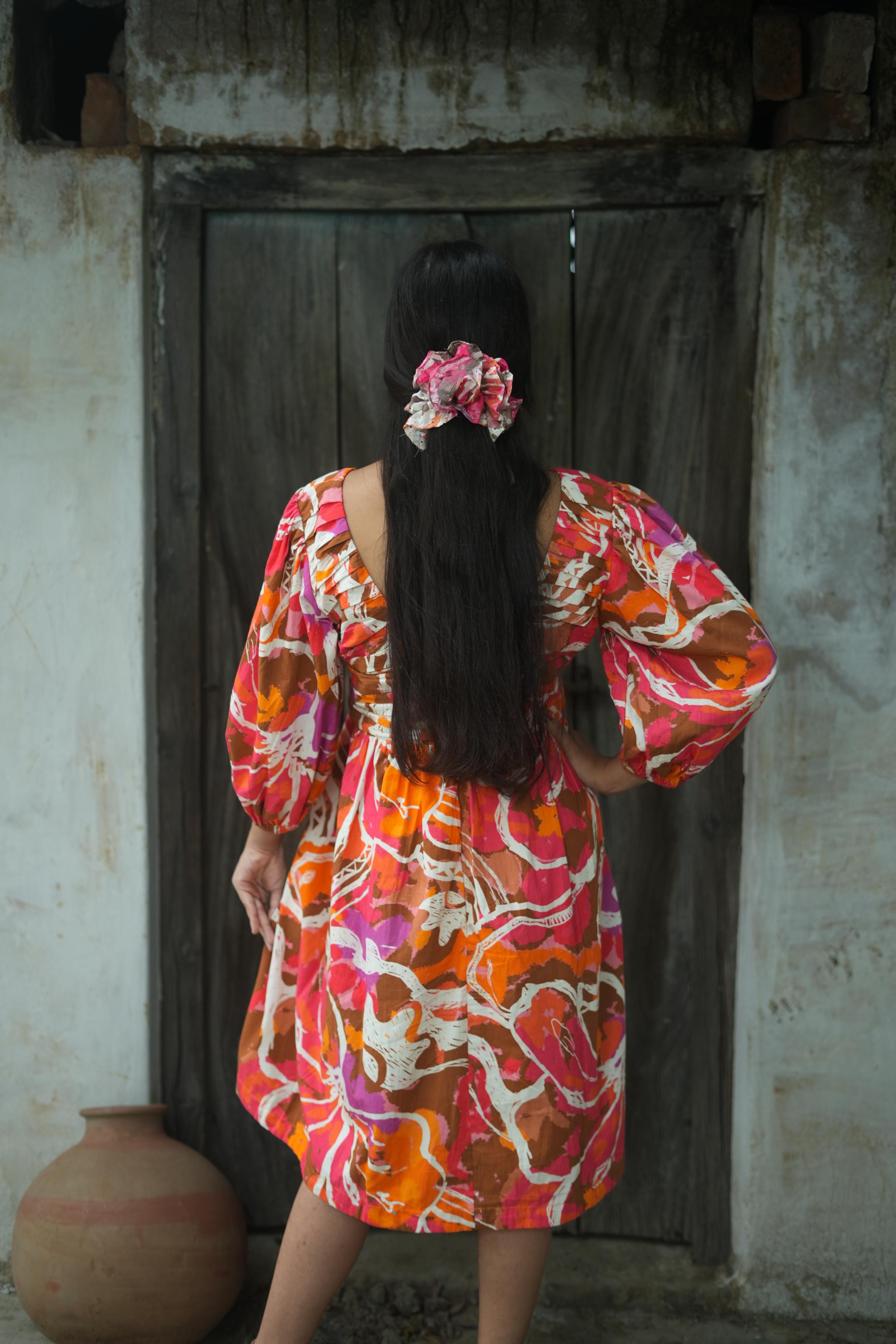 SUHANI DRESS IN RASNA PRINT