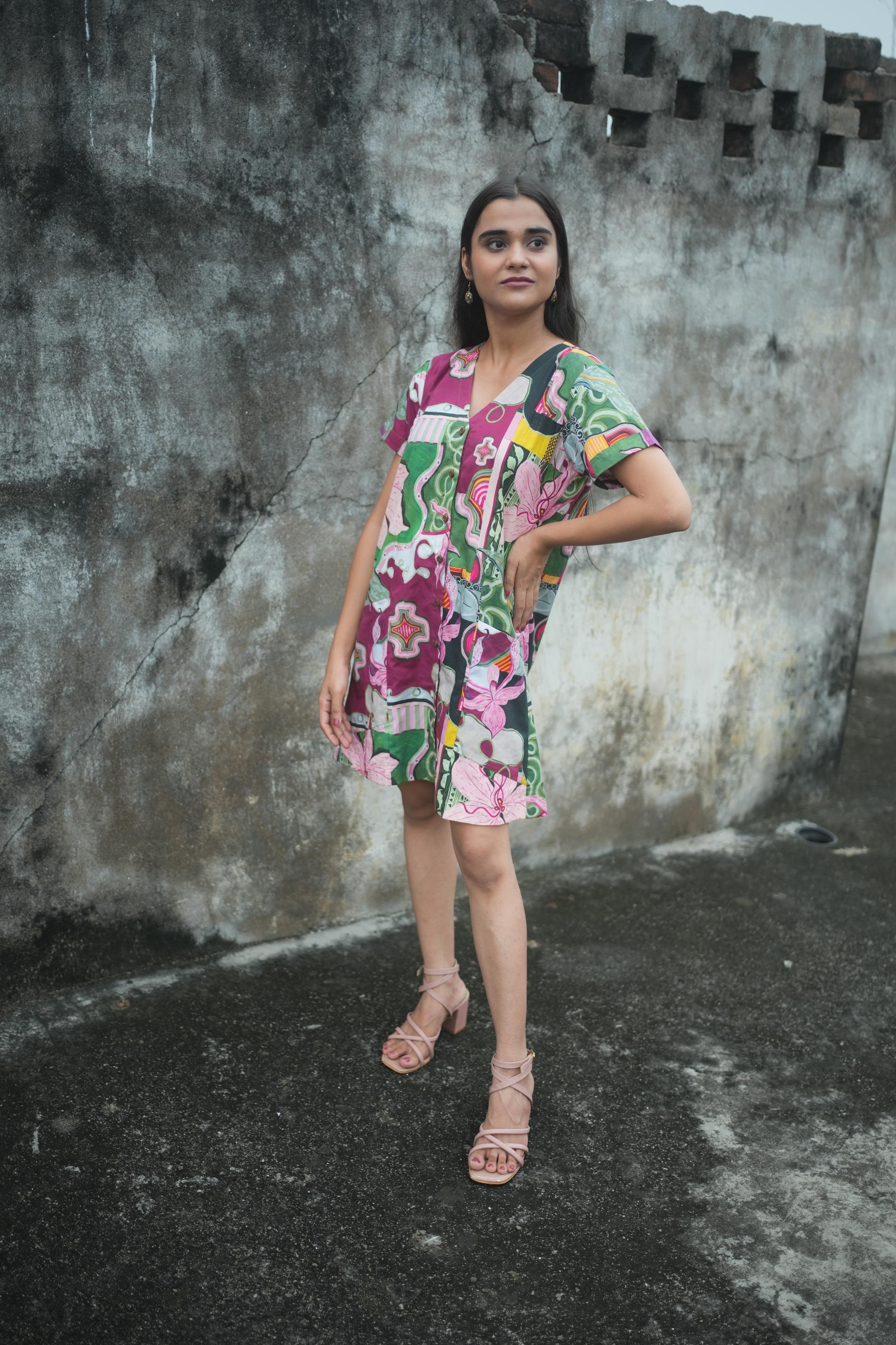 GUL SHORT DRESS IN BAGEECHA PRINT